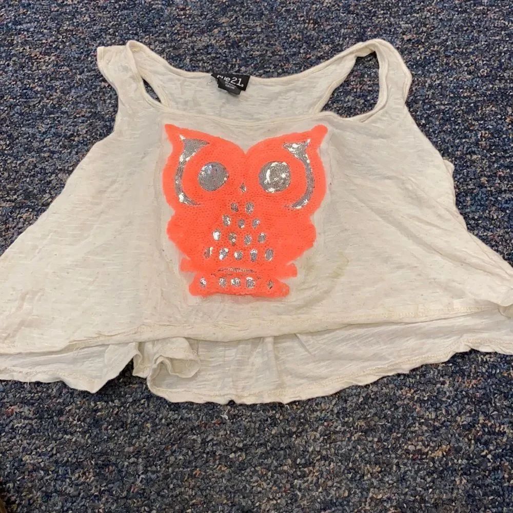 Rue 21 Owl Crop Top sz. M